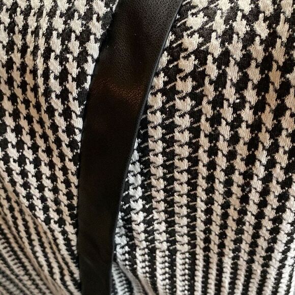 DKNY Faux Leather Wrap Houndstooth Sleeveless Dress‎ Sheath MIDI Black White 2 - Picture 8 of 14